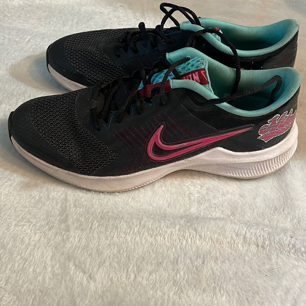 Nike Girls Downshifter sneakers size 5Y